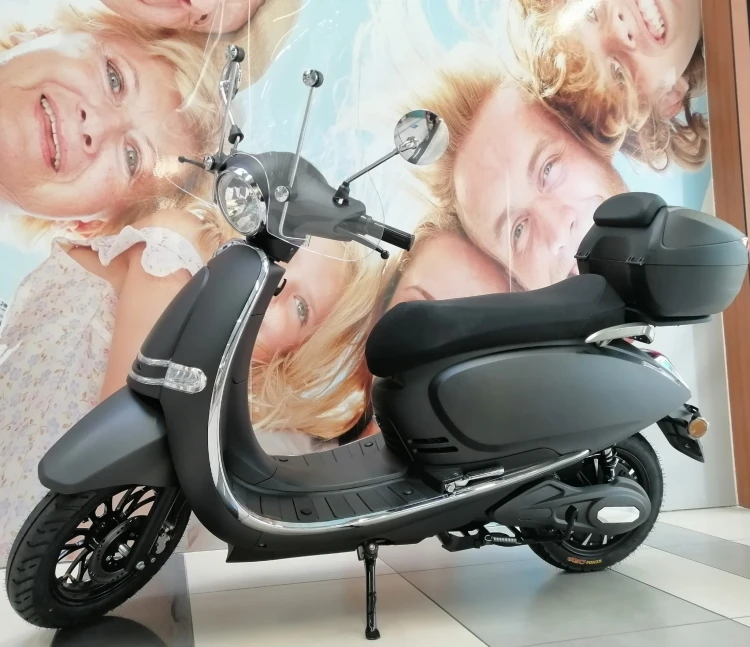 Pusa 5000 czarny mat.jpg